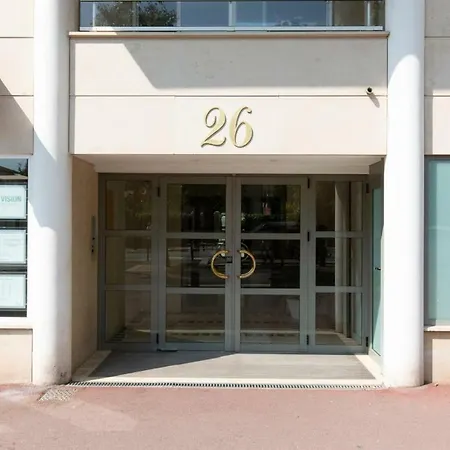 Appartement 26 Boulevard Albert 1er *